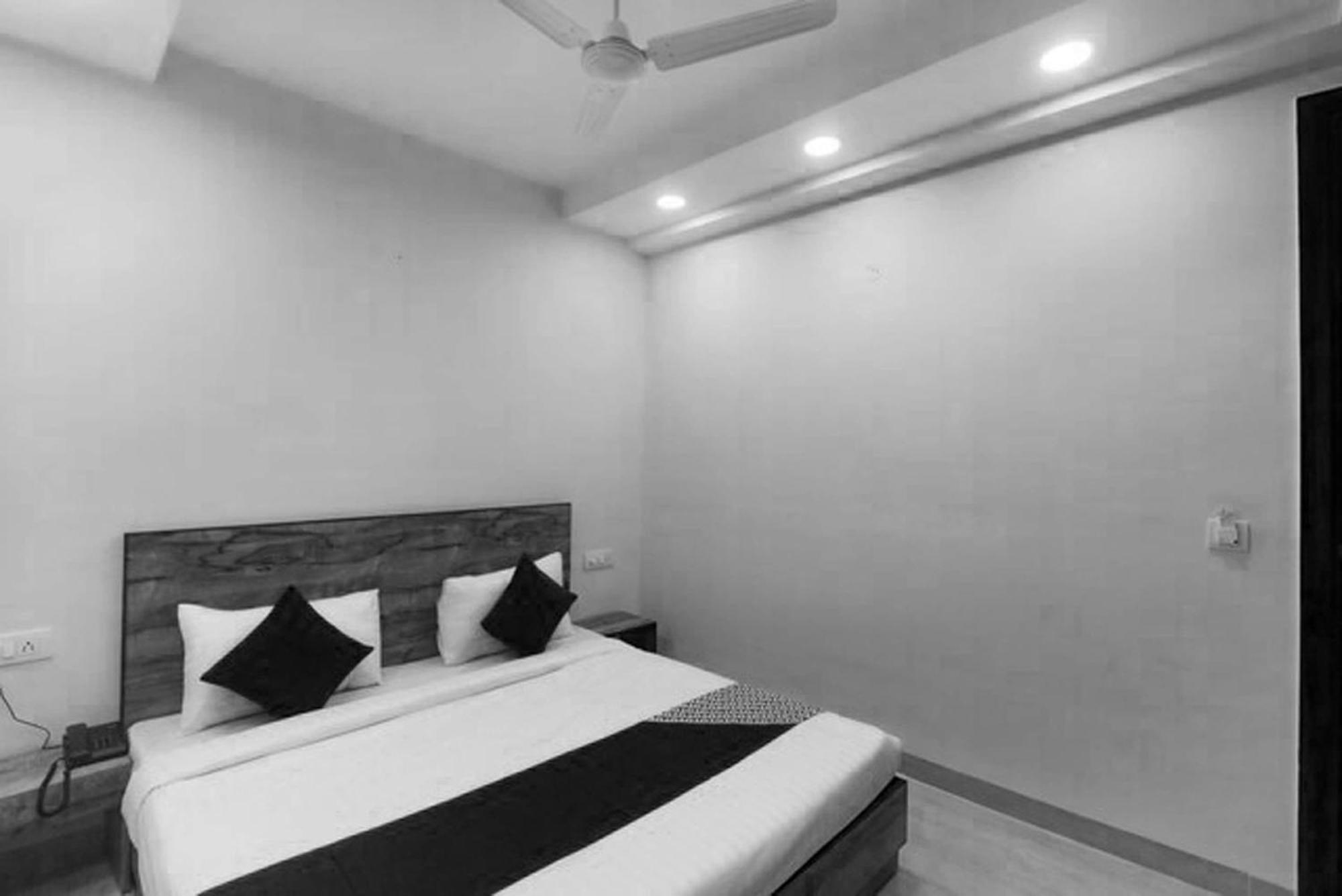 Super Hotel O Comfort Residency Near Artemis Hospital Gurgaon Buitenkant foto