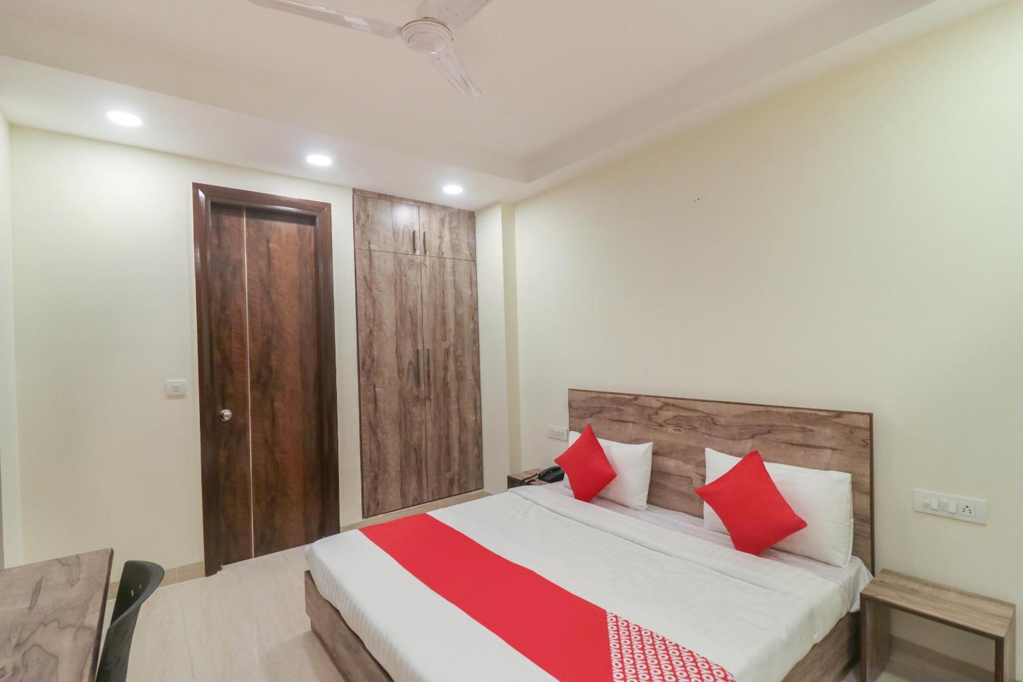 Super Hotel O Comfort Residency Near Artemis Hospital Gurgaon Buitenkant foto