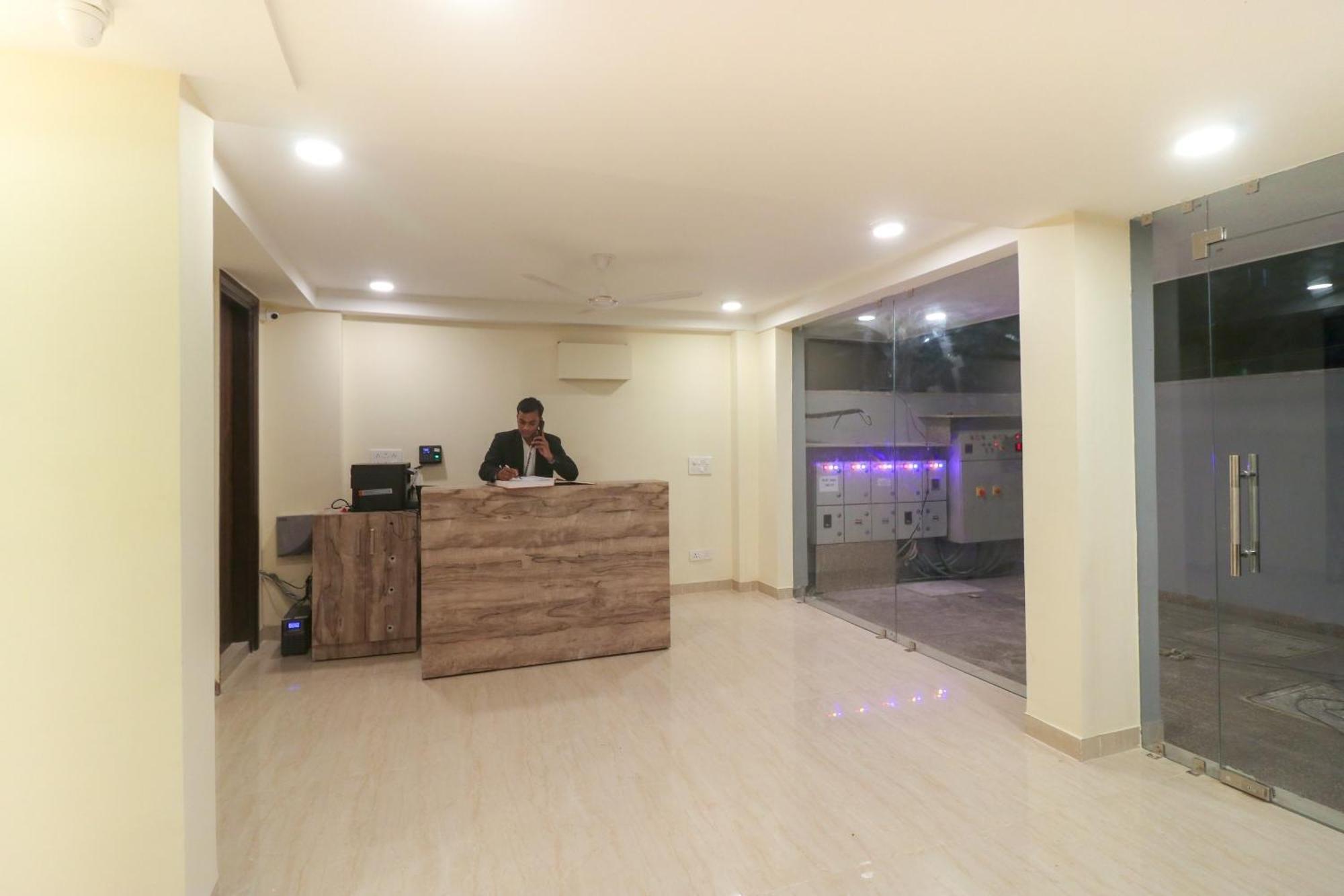 Super Hotel O Comfort Residency Near Artemis Hospital Gurgaon Buitenkant foto