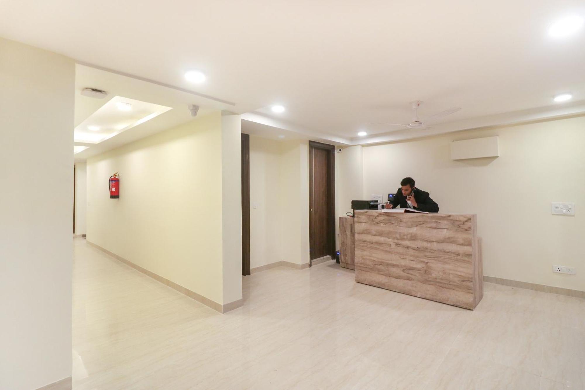 Super Hotel O Comfort Residency Near Artemis Hospital Gurgaon Buitenkant foto