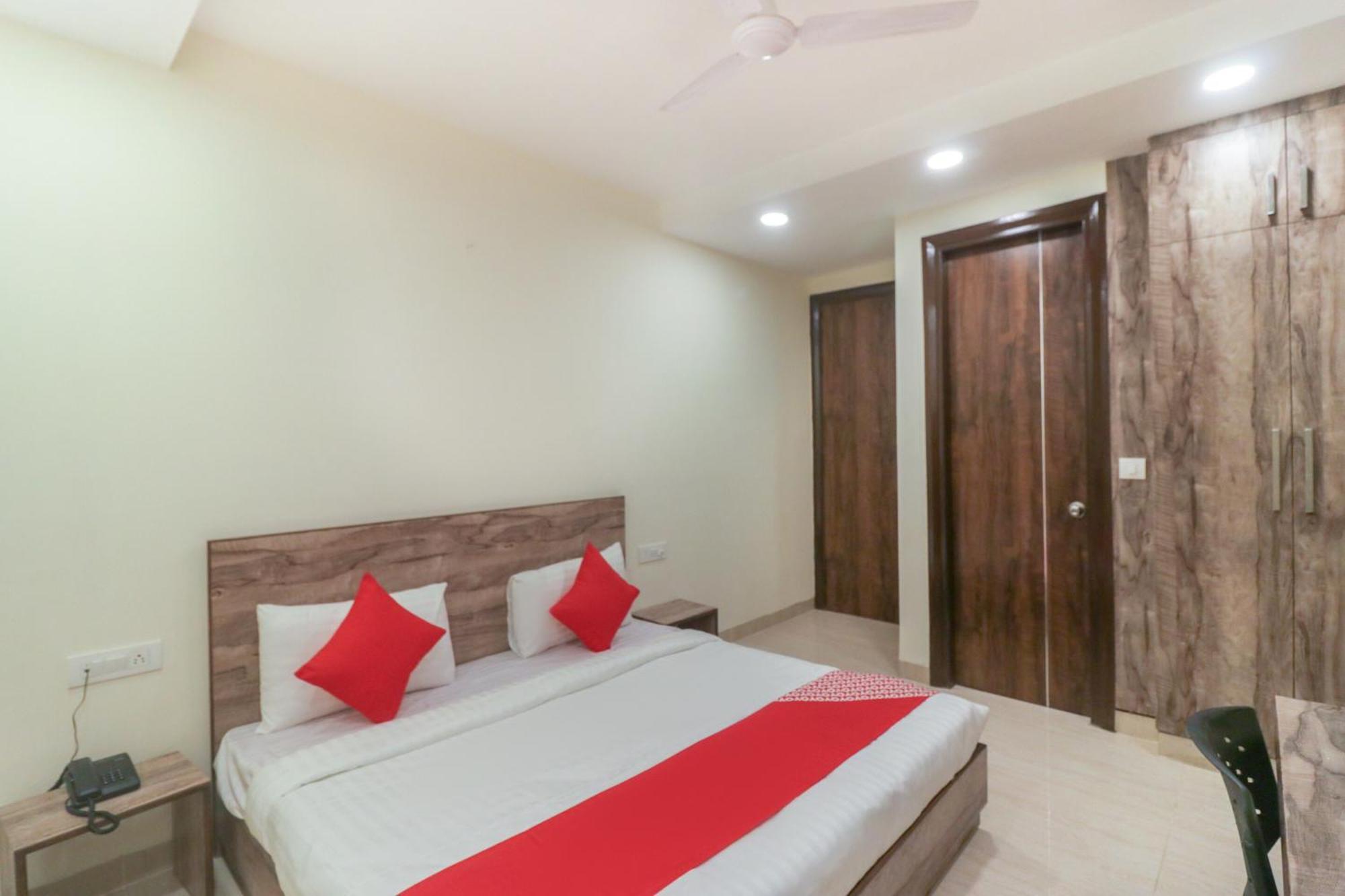 Super Hotel O Comfort Residency Near Artemis Hospital Gurgaon Buitenkant foto